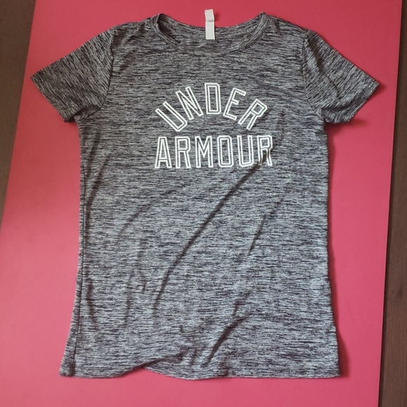 Under Armour Tshirt - Picture 1 of 3